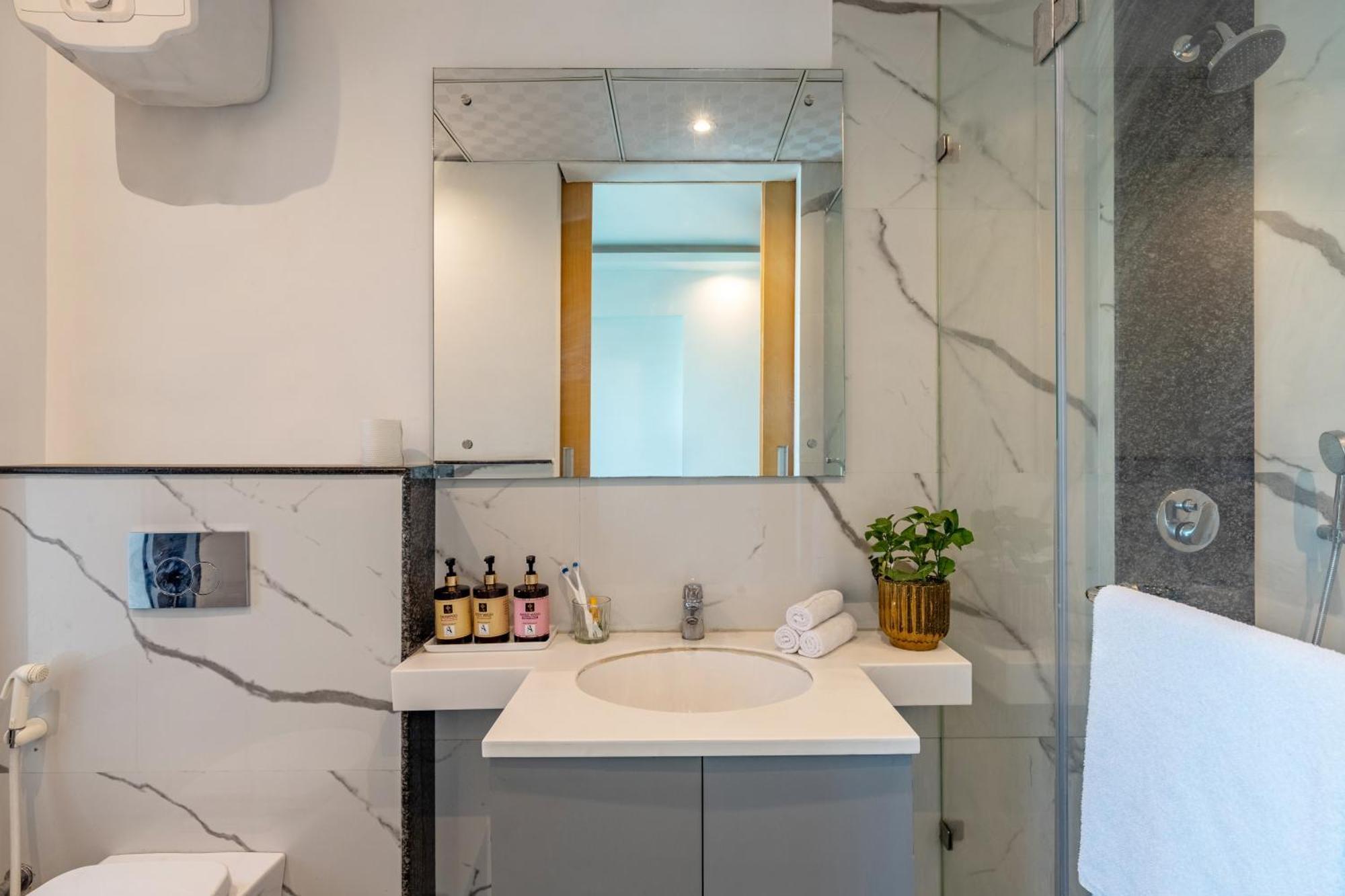 Alaya Fully Serviced Apartments- Elysian