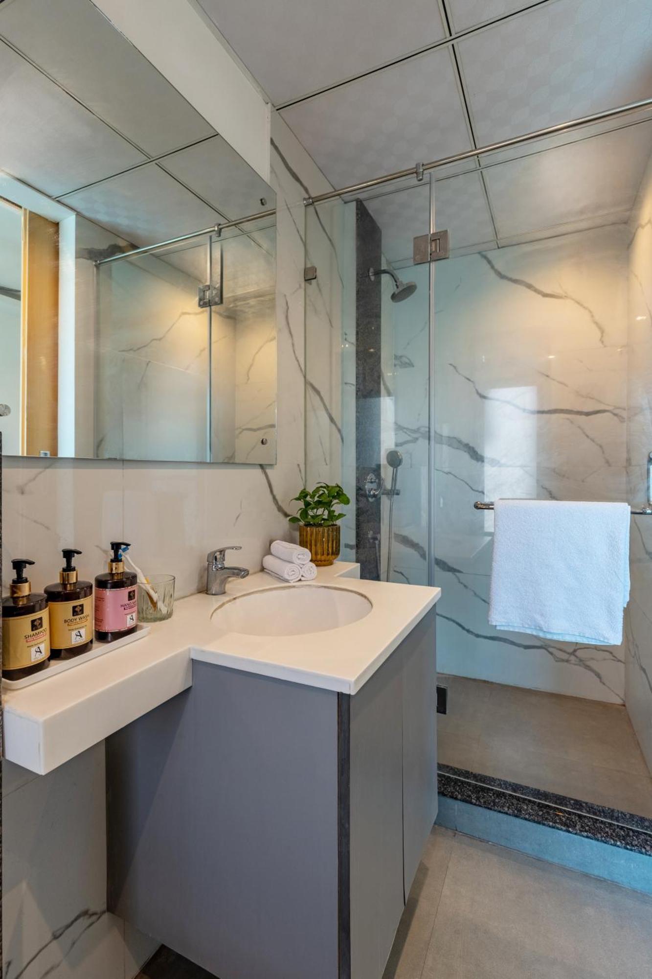 Alaya Fully Serviced Apartments- Elysian Apartment